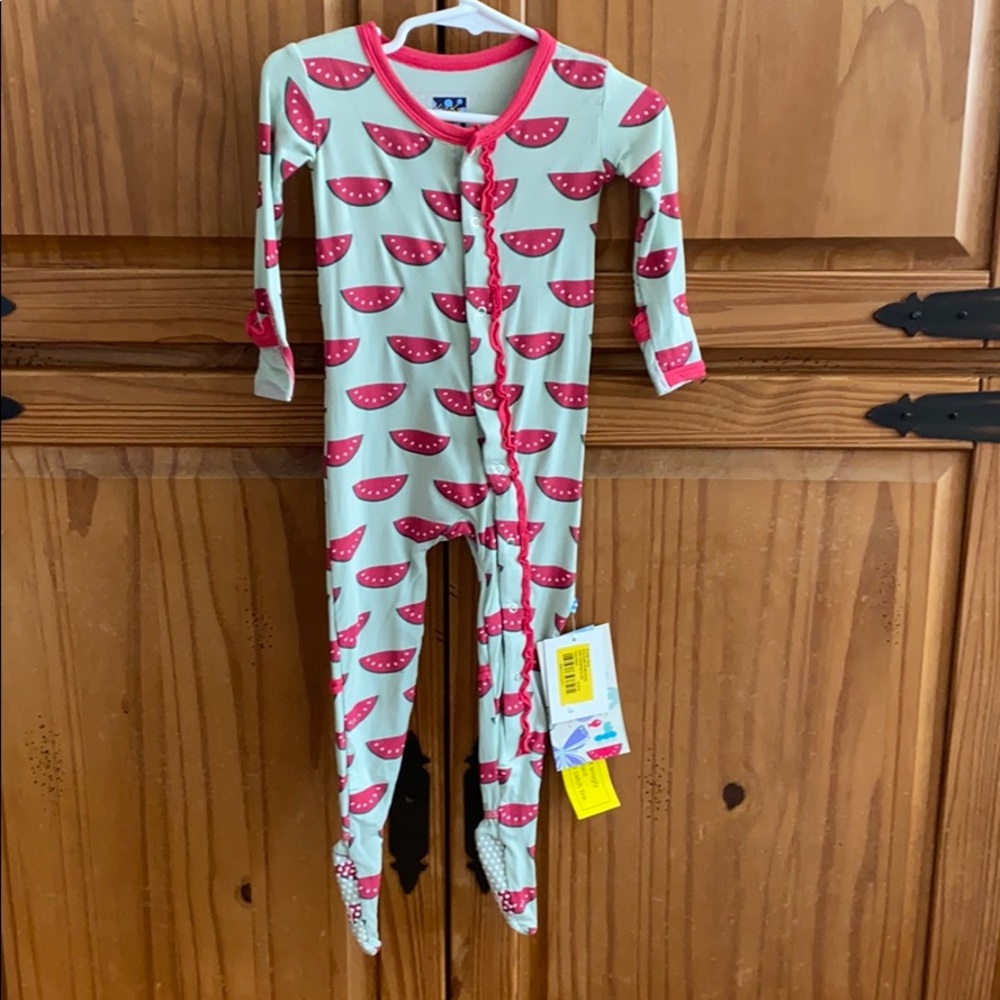 NWT Kickee Pants Print Muffin Ruffle Footie